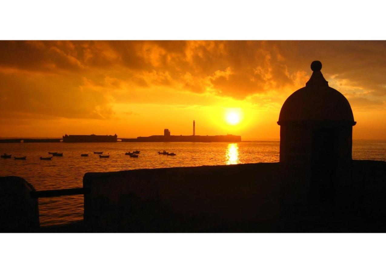Apartamento Nebro Estrella Cádiz Exteriér fotografie